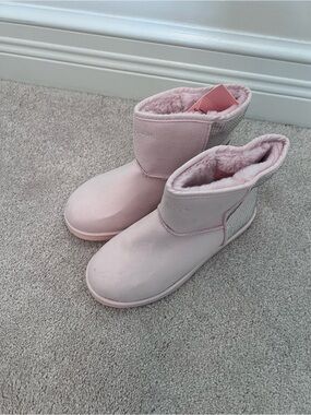 Juicy couture kitten blush Pink Faux-Fur Winter Boots - Women's NWT size 7